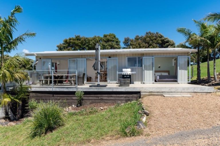 Photo of property in 51 Margaret Reeve Lane, Waiheke Island, 1971