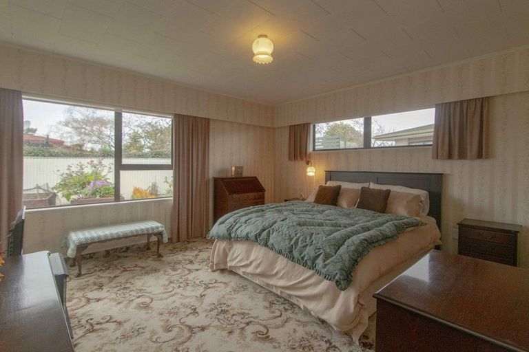 Photo of property in 151 Tait Drive, Greenmeadows, Napier, 4112