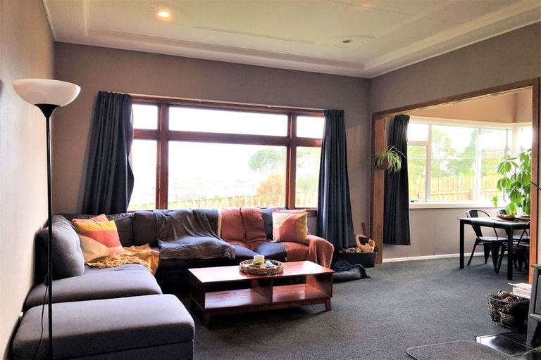 Photo of property in 1 Mcneil Street, Balclutha, 9230