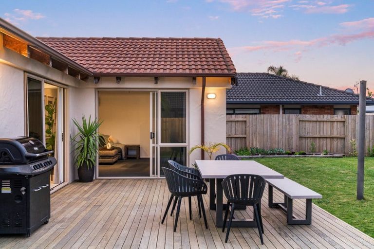 Photo of property in 6 Ohope Place, Papamoa Beach, Papamoa, 3118