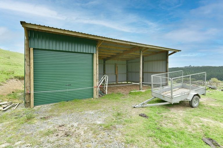 Photo of property in 136 Mclachlan Road, Kaukapakapa, Warkworth, 0984