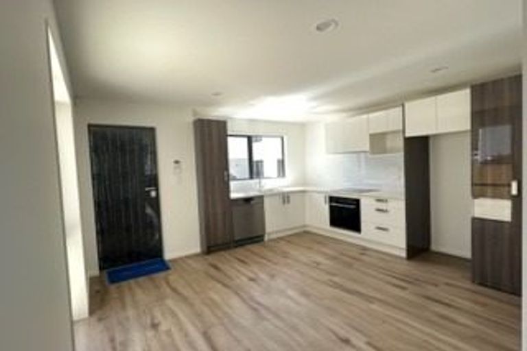 Photo of property in 3 Matukutureia Lane, Manurewa, Auckland, 2102