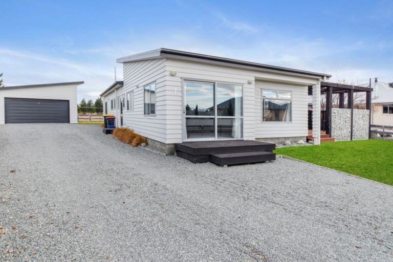 Photo of property in 7 Rhoboro Road, Twizel, 7901
