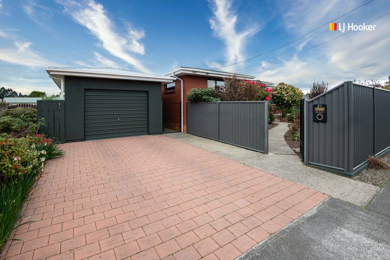 Photo of property in 27 Forfar Street, Mosgiel, 9024