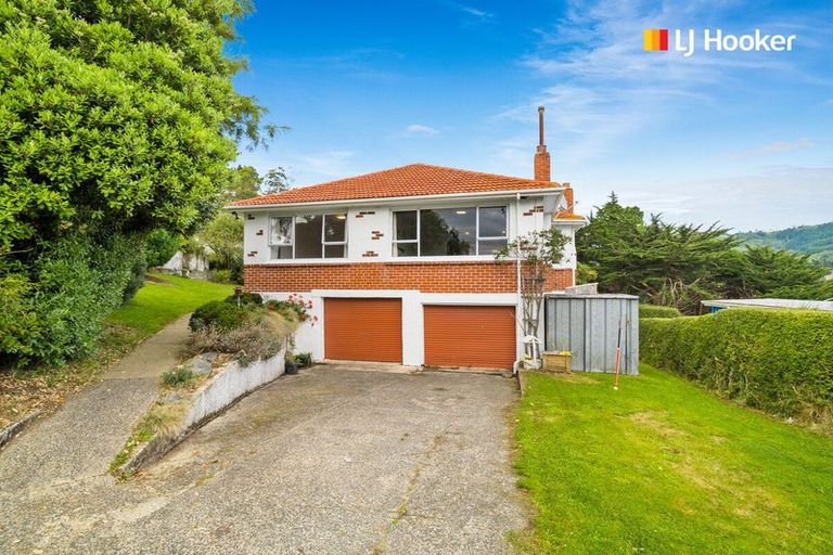 Photo of property in 18 District Road, Roseneath, Port Chalmers, 9023
