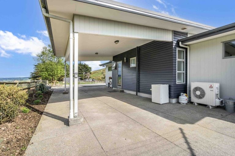 Photo of property in 2390 Owaka Highway, Katea, Balclutha, 9271