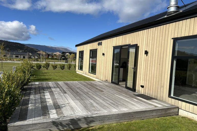 Photo of property in Northlake, 25 Gladbrook Street, Wanaka, 9305