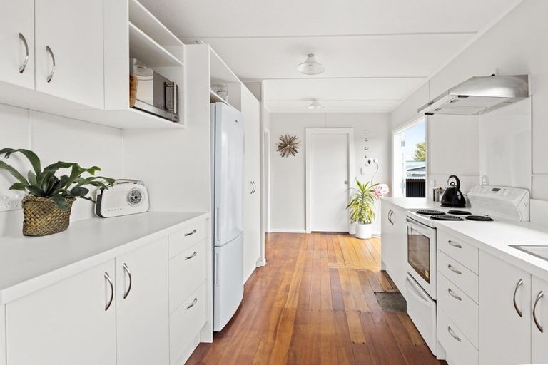 Photo of property in 207 Guppy Road, Taradale, Napier, 4112