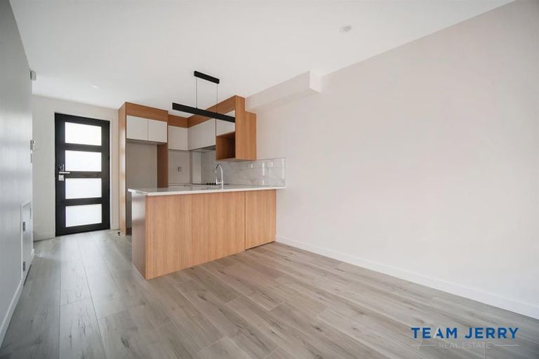 Photo of property in 7/24 Tomo Street, New Lynn, Auckland, 0600