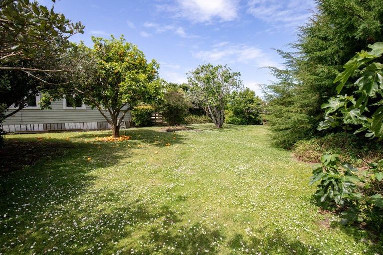 Photo of property in 2 Mahuta Road, Waitakaruru, Ngatea, 3576
