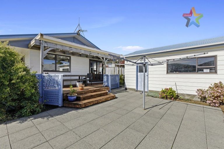 Photo of property in 24 Invercargill Drive, Kelson, Lower Hutt, 5010