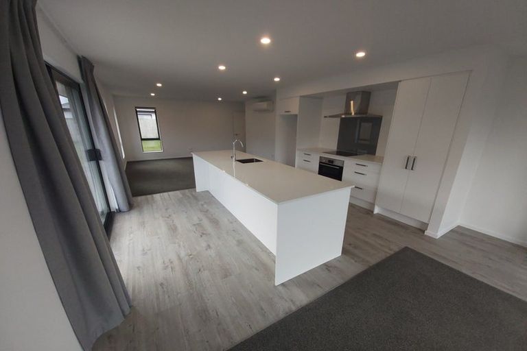 Photo of property in 27 Timara Crescent, Marshland, Christchurch, 8083