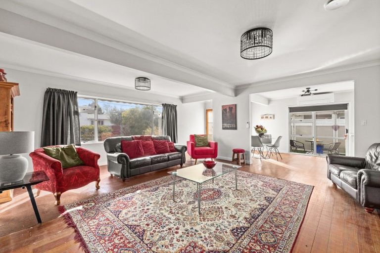 Photo of property in 7 Totara Street, Taradale, Napier, 4112