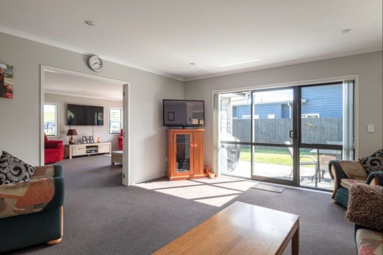 Photo of property in 36 Hamilton Drive, Wainui, Gisborne, 4010