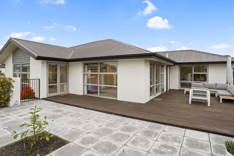 Photo of property in 3 Atap Place, Northwood, Christchurch, 8051