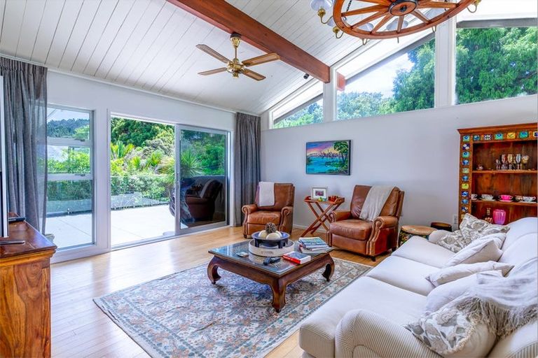 Photo of property in 45 Huia Road, Titirangi, Auckland, 0604