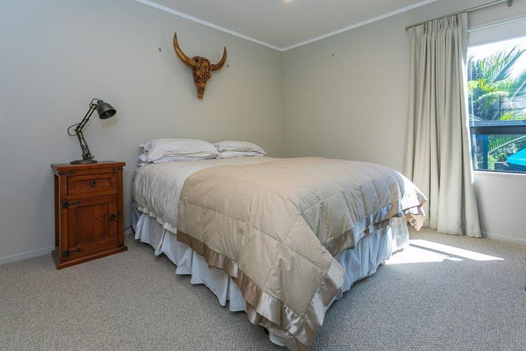 Photo of property in 5 Rewa Rewa Valley, Tairua, 3508