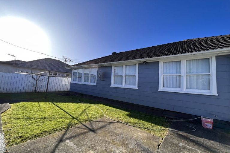 Photo of property in 313 Oxford Terrace, Avalon, Lower Hutt, 5011