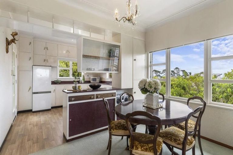 Photo of property in 100 Palmers Road, Clendon Park, Auckland, 2103