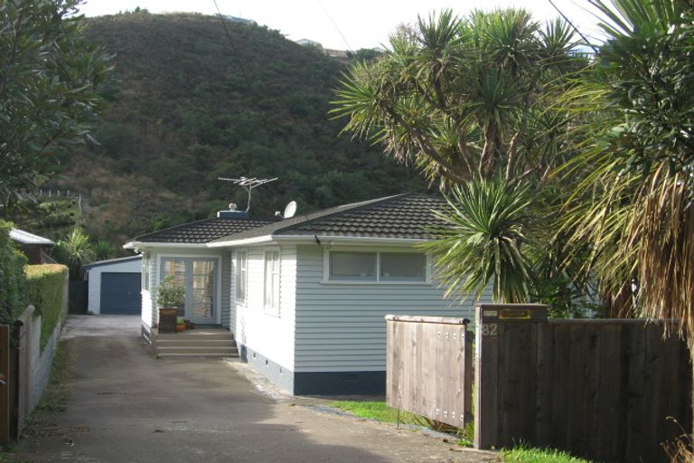 Photo of property in 82 Happy Valley Road, Owhiro Bay, Wellington, 6023