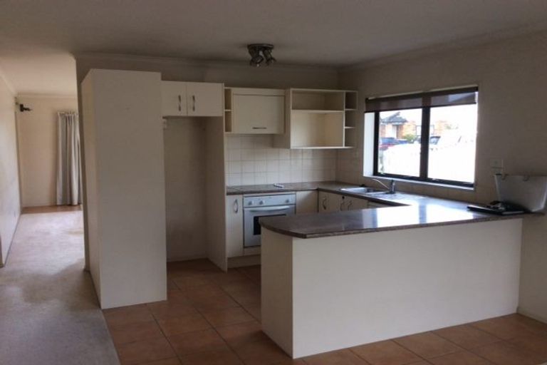 Photo of property in 3b Charlenne Close, Ranui, Auckland, 0612