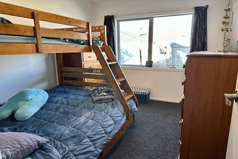 Photo of property in 24a Oak Crescent, Ashhurst, 4810