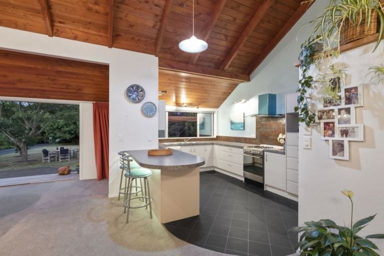 Photo of property in 1083 Kahikatea Flat Road, Waitoki, Kaukapakapa, 0871