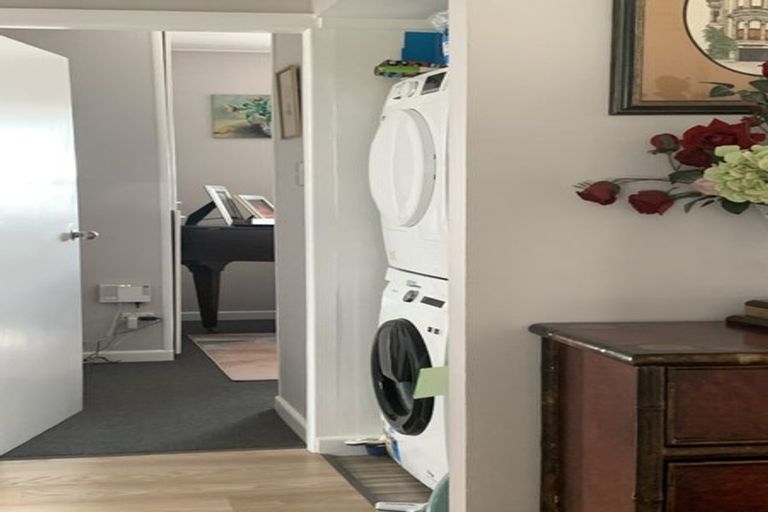 Photo of property in 2 Zion Road, Birkenhead, Auckland, 0626