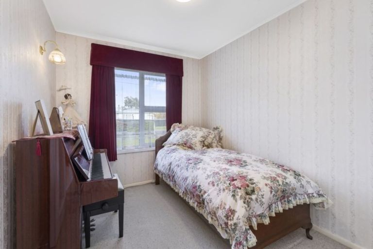 Photo of property in 6 Mckay Street, Wainuiomata, Lower Hutt, 5014