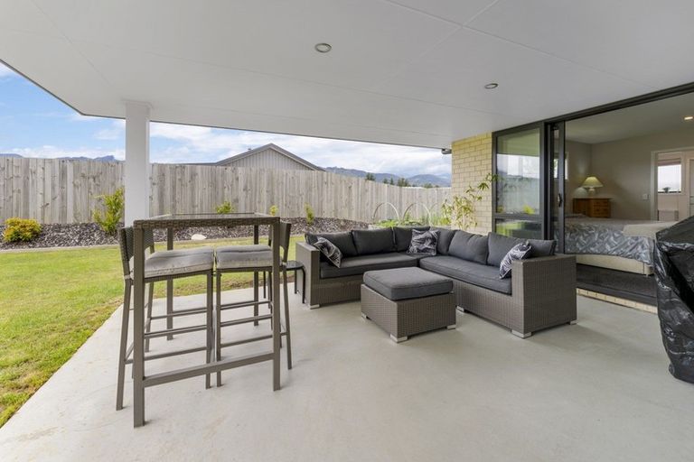 Photo of property in 27 Bell Street, Lake Hawea, Wanaka, 9382
