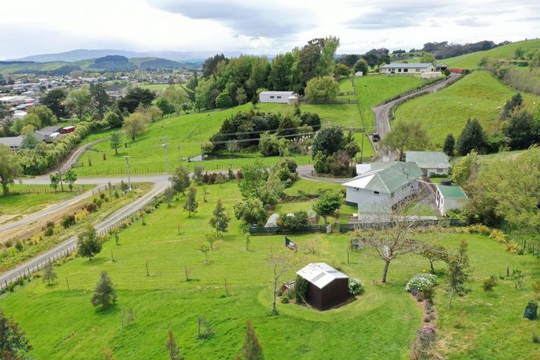 Photo of property in 54 Tiraumea Road, Pahiatua, 4981