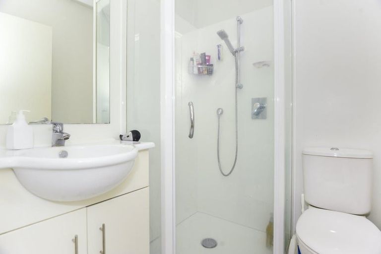 Photo of property in 302/287 Onehunga Mall, Onehunga, Auckland, 1061
