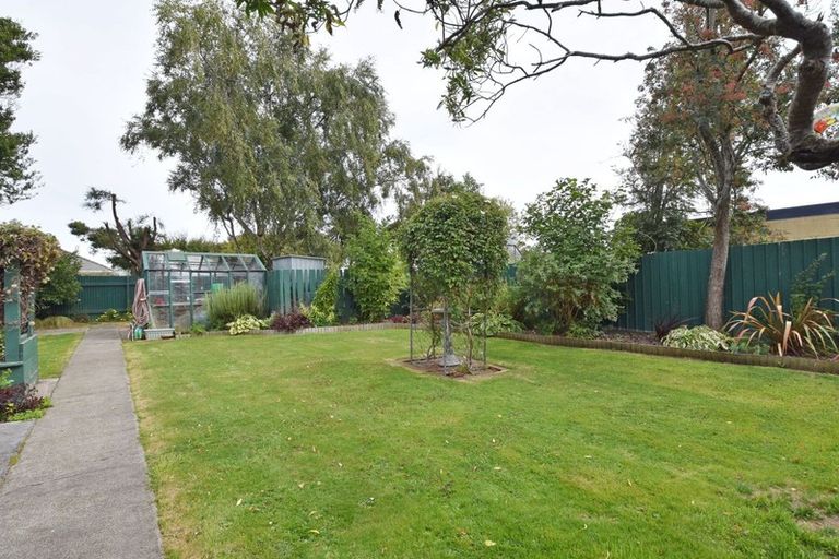 Photo of property in 73 Adamson Crescent, Glengarry, Invercargill, 9810