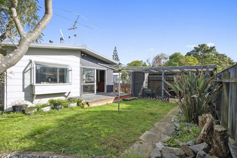 Photo of property in 7 Downs View Place, Pukerua Bay, 5026
