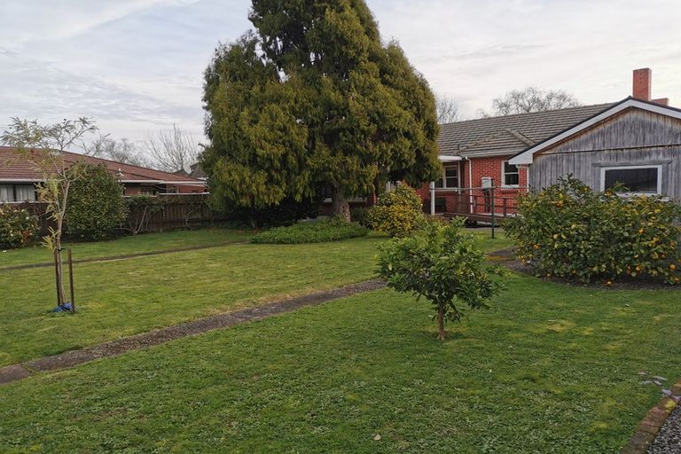 Photo of property in 70 Pine Avenue, Ebdentown, Upper Hutt, 5018