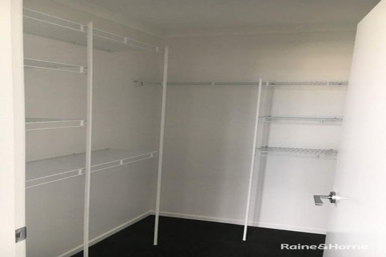 Photo of property in 37 Livingstone Drive, Papamoa Beach, Papamoa, 3118