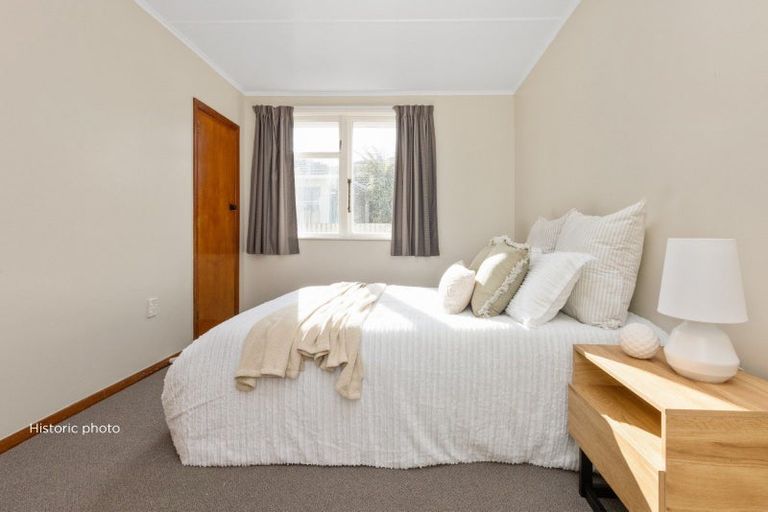 Photo of property in 80 Lipscombe Crescent, Havelock North, 4130