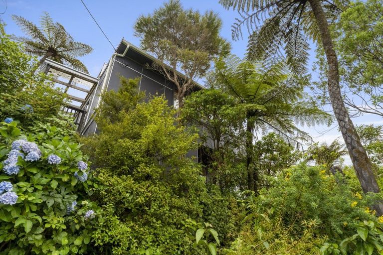 Photo of property in 54 Baroda Street, Khandallah, Wellington, 6035