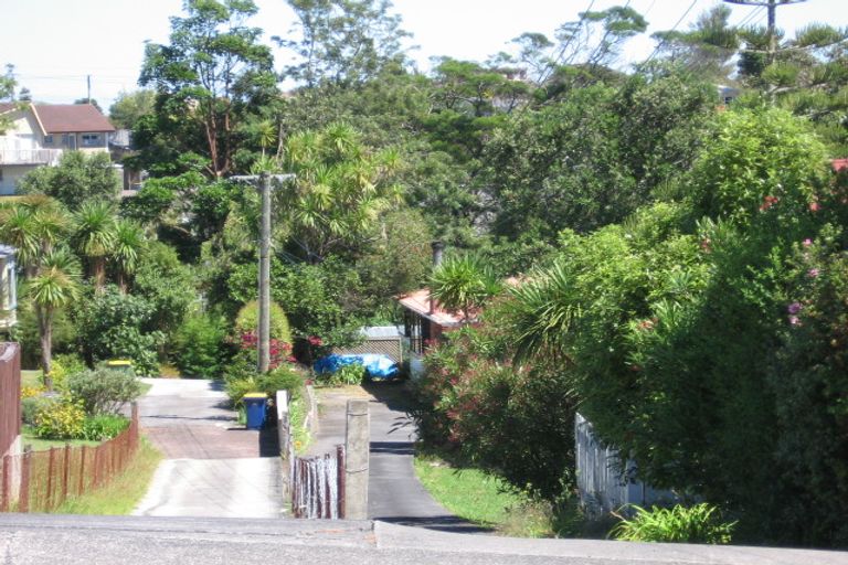 Photo of property in 35 Kia Ora Road, Beach Haven, Auckland, 0626