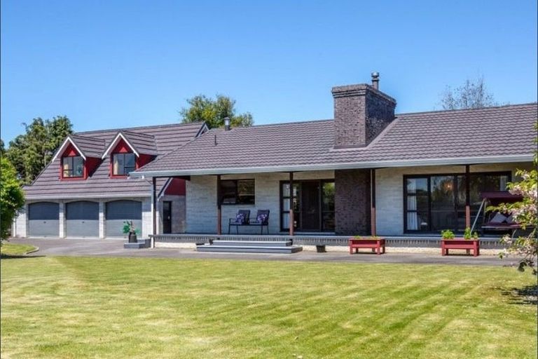 Photo of property in 121 South Belt, Solway, Masterton, 5810