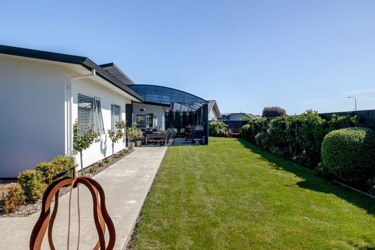 Photo of property in 2 Morocco Terrace, Kelvin Grove, Palmerston North, 4414