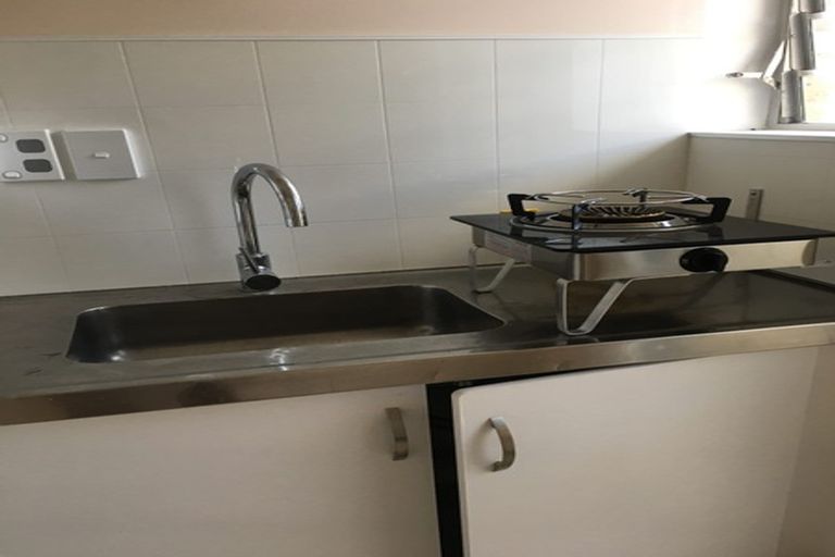 Photo of property in 3/28 Woolfield Road, Papatoetoe, Auckland, 2025