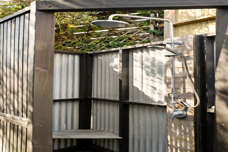 Photo of property in 116 Saint Patricks Row, Whangamata, 3620