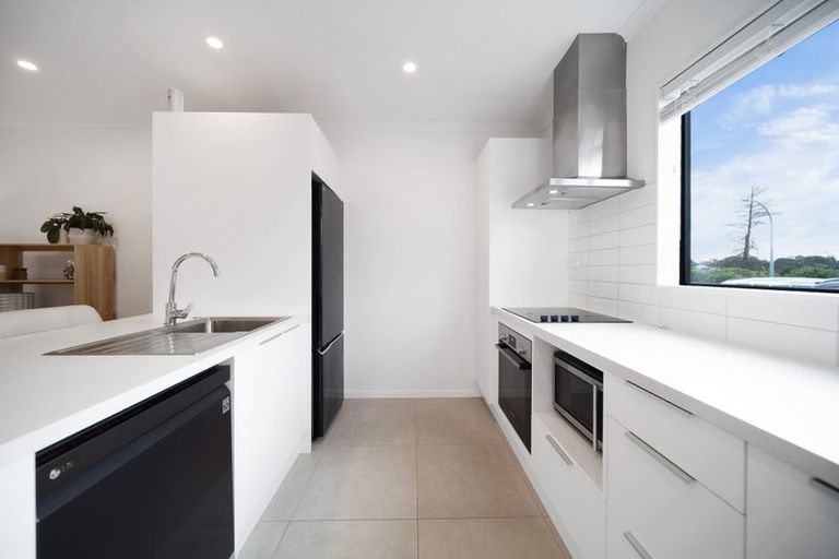 Photo of property in 15b Ventura Street, Mangere, Auckland, 2022