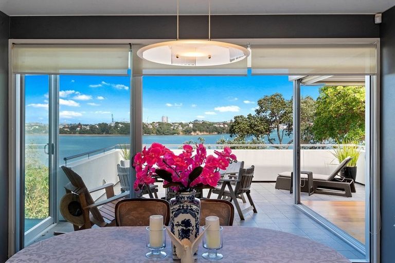 Photo of property in 25 Norwood Road, Bayswater, Auckland, 0622