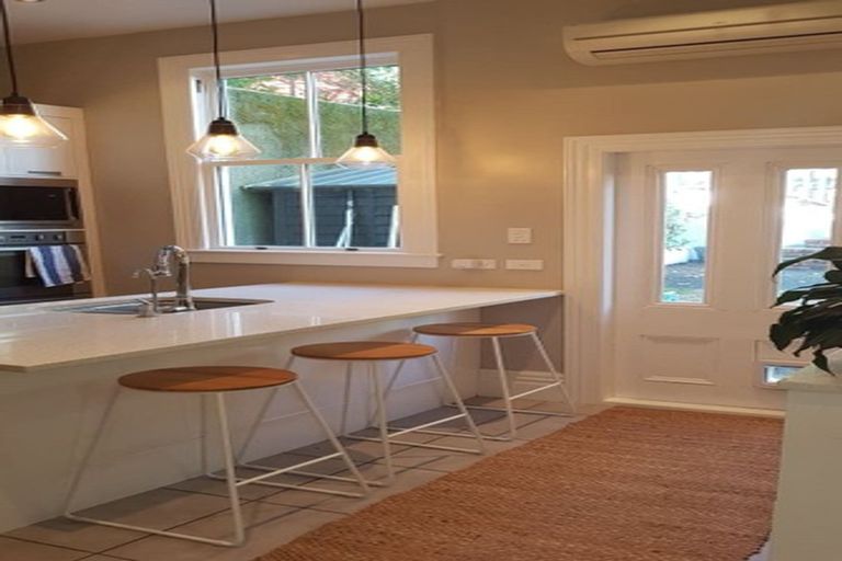 Photo of property in 267 Tinakori Road, Thorndon, Wellington, 6011