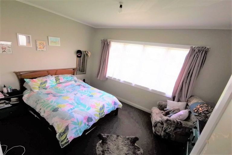 Photo of property in 15 Thyra Street, Dannevirke, 4930