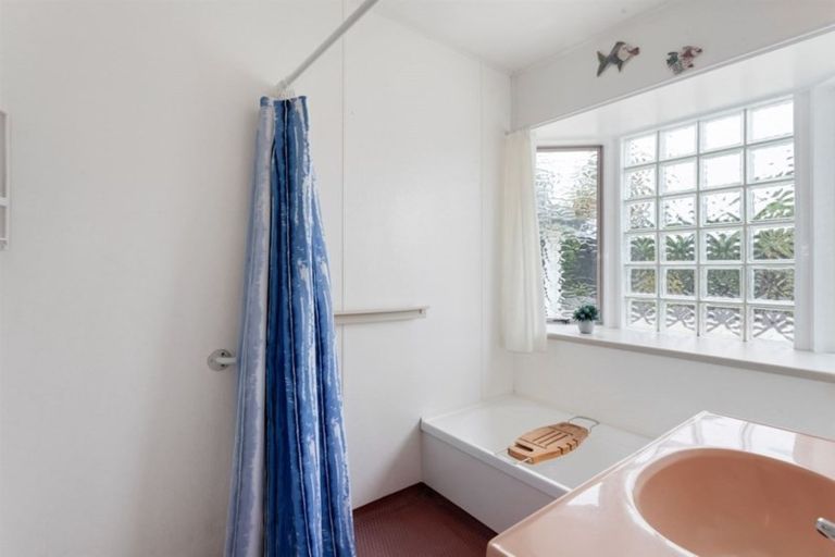 Photo of property in 43 Fishermans Drive, Coastlands, Whakatane, 3120