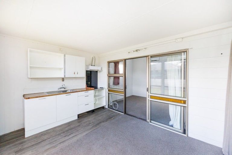 Photo of property in 25 Haast Place, Awapuni, Palmerston North, 4412