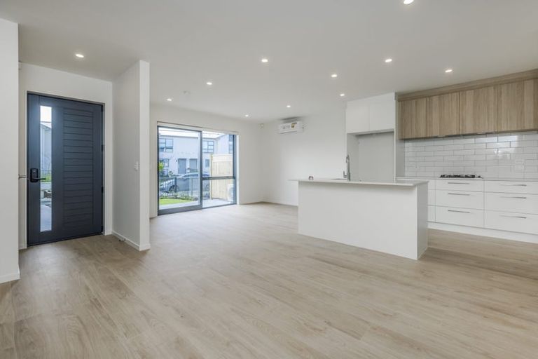 Photo of property in 23 Adlam Lane, Takanini, 2112